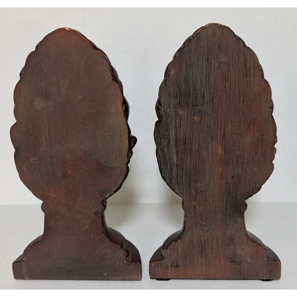 Classic Set Pineapple Bookends Stained Antique Brown Resin (2) 8 1/2" - Picture 4 of 14